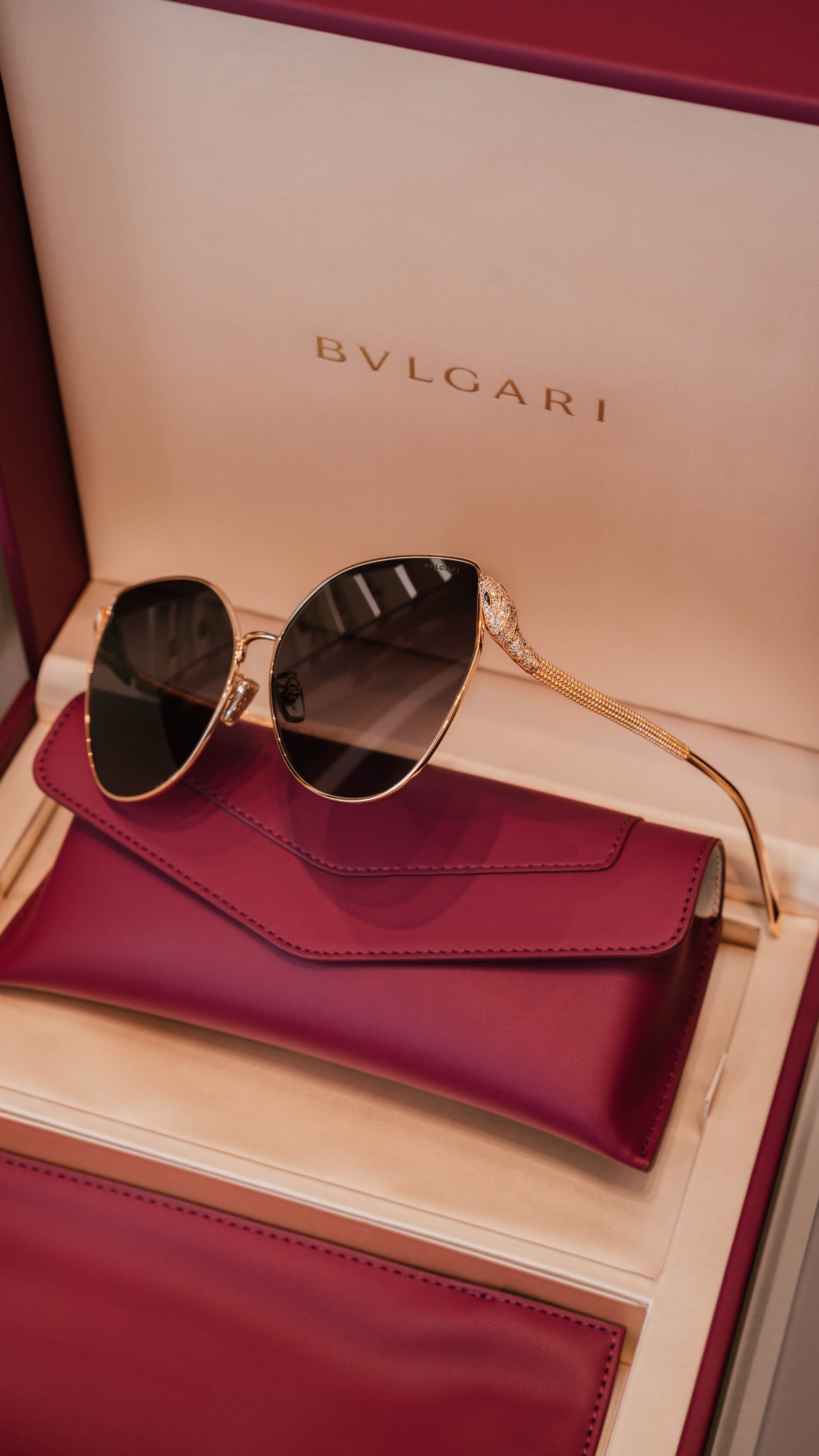 Salon Optyczny Optique Exclusive w Centrum Warszawy - Nowy Świat 6/12 | Optique-exclusive.pl